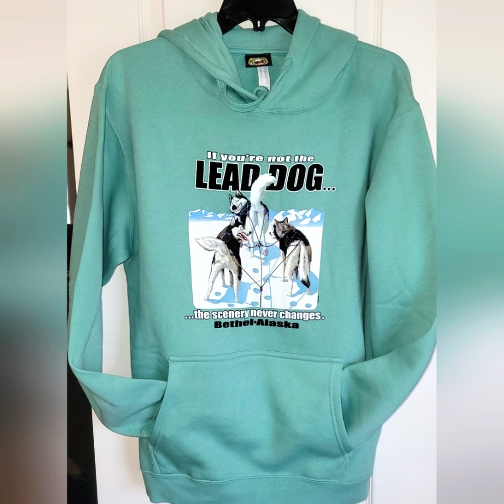 The Duck Company size large men's nwot Alaska Hoodie. Sled dog leader!